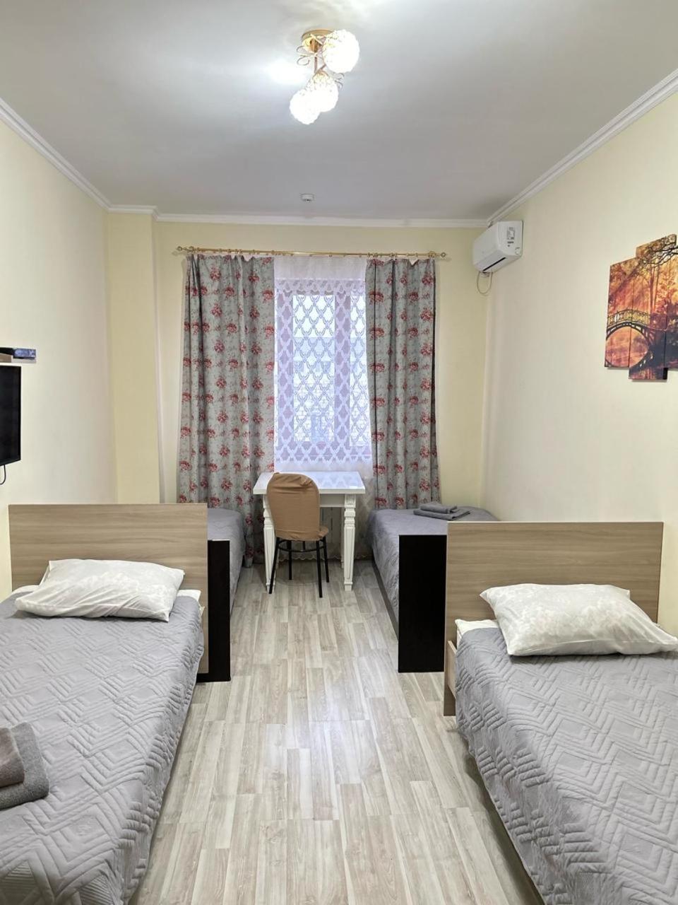 Талисман Hotel Aktau  Phòng bức ảnh